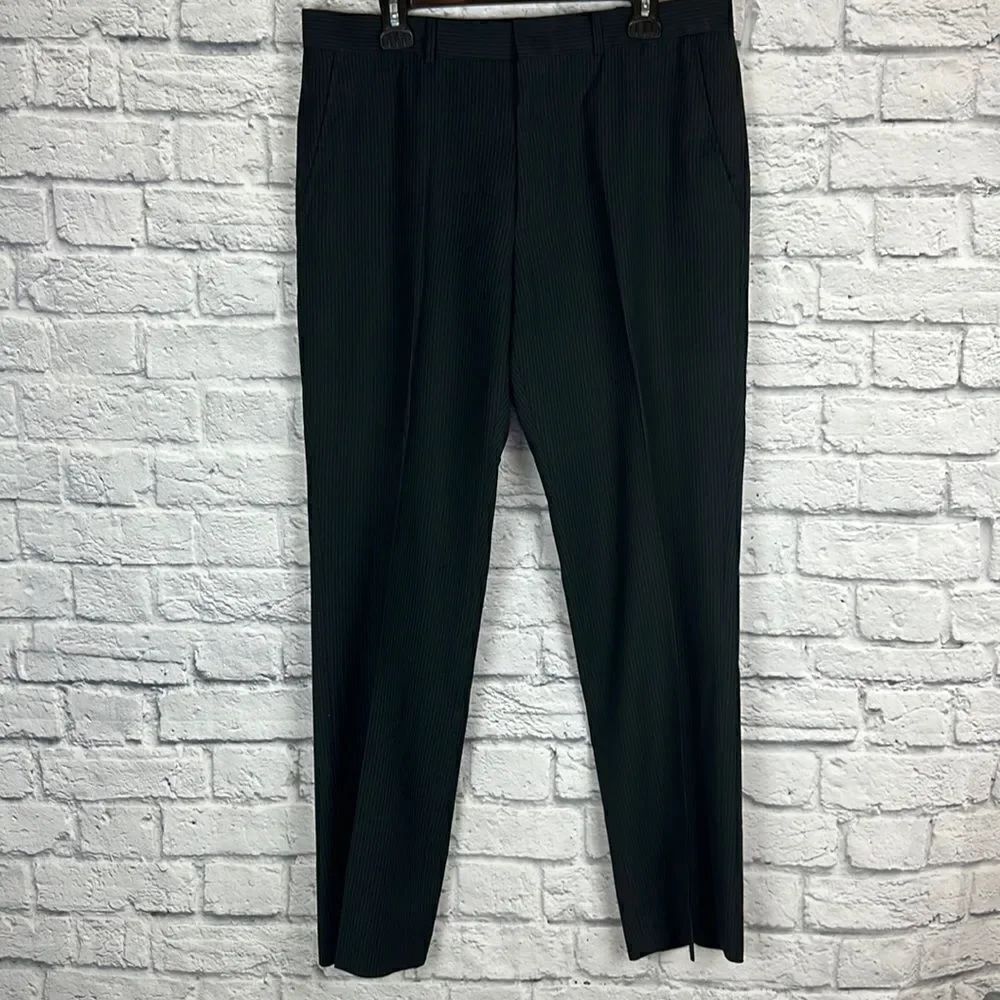 Kenneth Cole Reaction Black Pinstripe Pants Slacks Men’s Size 36x32